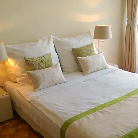 Apartament Centrum Arthome * 바르샤바